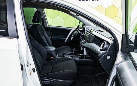 Toyota RAV4, 2017 год, 2 300 000 рублей, 10 фотография