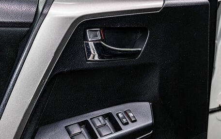 Toyota RAV4, 2017 год, 2 300 000 рублей, 23 фотография