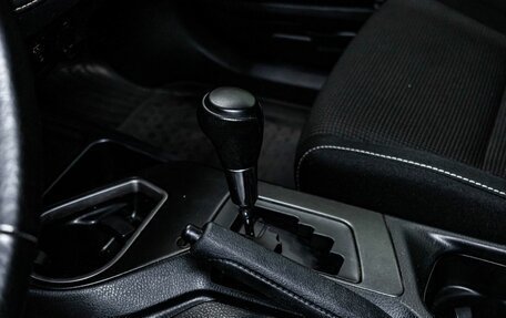 Toyota RAV4, 2017 год, 2 300 000 рублей, 21 фотография