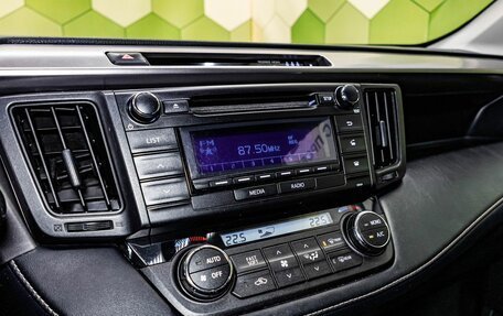 Toyota RAV4, 2017 год, 2 300 000 рублей, 19 фотография