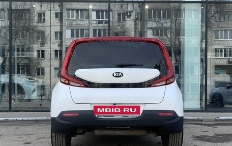 KIA Soul III, 2021 год, 1 710 000 рублей, 6 фотография