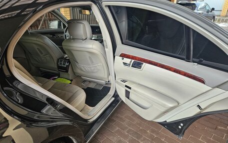 Mercedes-Benz S-Класс, 2010 год, 1 600 000 рублей, 2 фотография