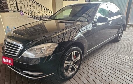 Mercedes-Benz S-Класс, 2010 год, 1 600 000 рублей, 6 фотография