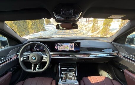 BMW 7 серия, 2025 год, 14 700 000 рублей, 9 фотография