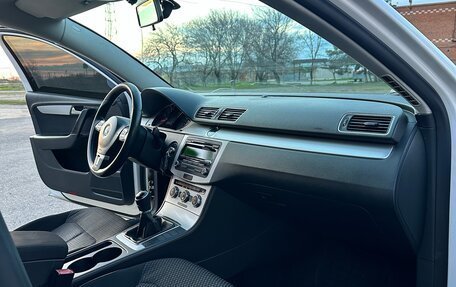 Volkswagen Passat B7, 2012 год, 980 000 рублей, 13 фотография