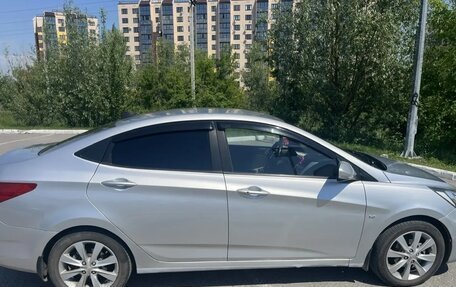 Hyundai Solaris II рестайлинг, 2012 год, 750 000 рублей, 5 фотография