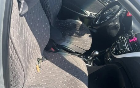 Hyundai Solaris II рестайлинг, 2012 год, 750 000 рублей, 2 фотография