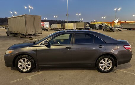 Toyota Camry, 2011 год, 980 000 рублей, 2 фотография