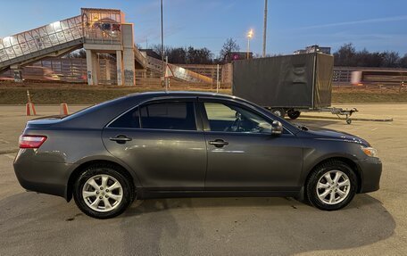 Toyota Camry, 2011 год, 980 000 рублей, 6 фотография