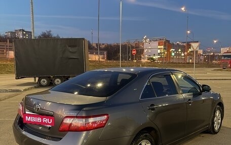 Toyota Camry, 2011 год, 980 000 рублей, 5 фотография