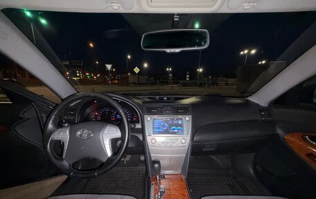 Toyota Camry, 2011 год, 980 000 рублей, 14 фотография