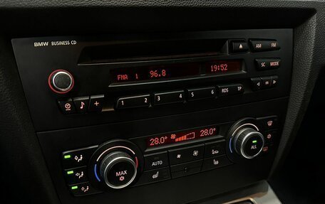 BMW 3 серия, 2011 год, 919 777 рублей, 21 фотография