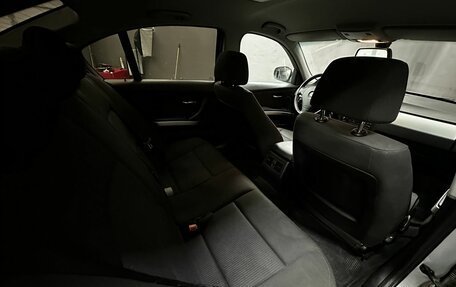 BMW 3 серия, 2011 год, 919 777 рублей, 24 фотография