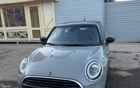 MINI Hatch, 2020 год, 1 900 000 рублей, 2 фотография