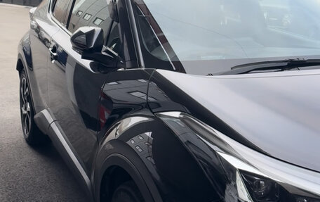 Toyota C-HR I рестайлинг, 2020 год, 2 590 000 рублей, 1 фотография