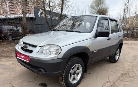 Chevrolet Niva I рестайлинг, 2012 год, 392 000 рублей, 1 фотография