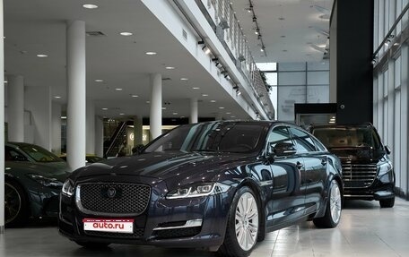 Jaguar XJ IV (X351), 2016 год, 4 000 000 рублей, 1 фотография