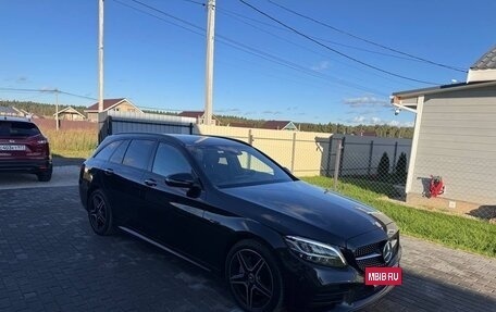 Mercedes-Benz C-Класс, 2019 год, 2 200 000 рублей, 2 фотография