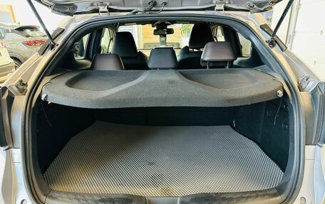 Toyota C-HR I рестайлинг, 2017 год, 2 249 900 рублей, 19 фотография