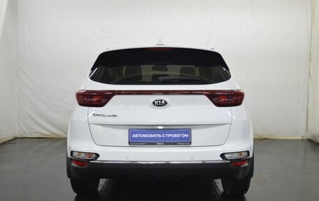 KIA Sportage IV рестайлинг, 2021 год, 2 200 000 рублей, 6 фотография