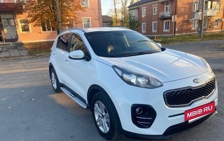 KIA Sportage IV рестайлинг, 2018 год, 2 090 000 рублей, 3 фотография