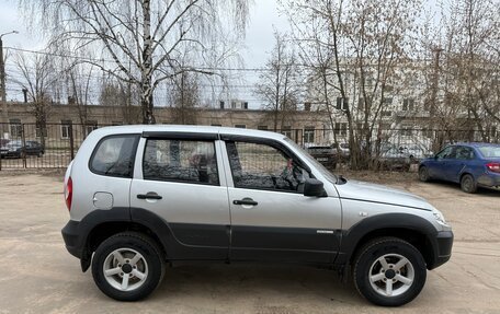 Chevrolet Niva I рестайлинг, 2012 год, 392 000 рублей, 4 фотография