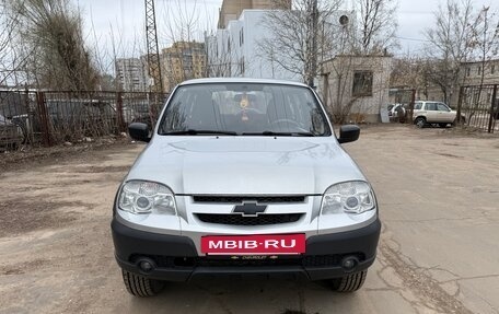 Chevrolet Niva I рестайлинг, 2012 год, 392 000 рублей, 2 фотография
