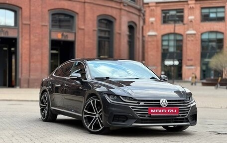 Volkswagen Arteon I, 2018 год, 2 990 000 рублей, 4 фотография