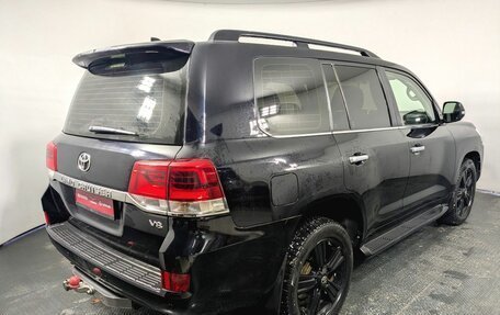 Toyota Land Cruiser 200, 2018 год, 6 300 000 рублей, 4 фотография