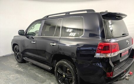 Toyota Land Cruiser 200, 2018 год, 6 300 000 рублей, 6 фотография