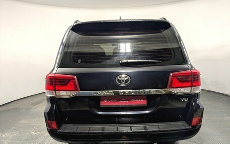 Toyota Land Cruiser 200, 2018 год, 6 300 000 рублей, 5 фотография