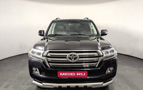 Toyota Land Cruiser 200, 2018 год, 6 300 000 рублей, 2 фотография