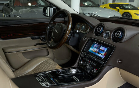 Jaguar XJ IV (X351), 2016 год, 4 000 000 рублей, 9 фотография