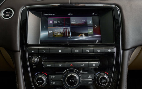 Jaguar XJ IV (X351), 2016 год, 4 000 000 рублей, 18 фотография