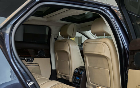 Jaguar XJ IV (X351), 2016 год, 4 000 000 рублей, 13 фотография