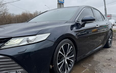 Toyota Camry, 2018 год, 2 550 000 рублей, 10 фотография