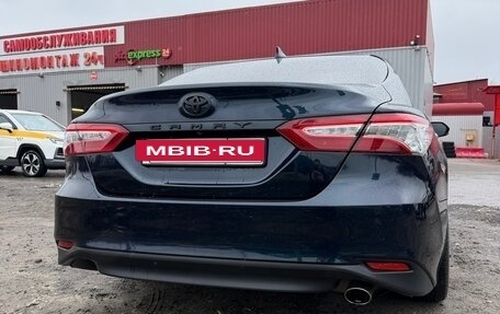 Toyota Camry, 2018 год, 2 550 000 рублей, 7 фотография