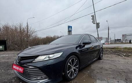 Toyota Camry, 2018 год, 2 550 000 рублей, 11 фотография