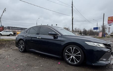 Toyota Camry, 2018 год, 2 550 000 рублей, 18 фотография