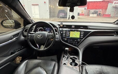 Toyota Camry, 2018 год, 2 550 000 рублей, 20 фотография