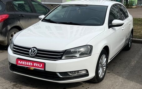 Volkswagen Passat B7, 2011 год, 1 290 000 рублей, 1 фотография