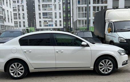 Volkswagen Passat B7, 2011 год, 1 290 000 рублей, 7 фотография