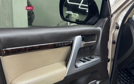 Toyota Land Cruiser 200, 2008 год, 3 150 000 рублей, 17 фотография