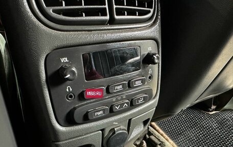 GMC Envoy, 2002 год, 499 900 рублей, 16 фотография