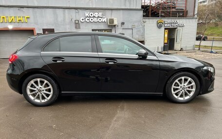 Mercedes-Benz A-Класс, 2018 год, 2 990 000 рублей, 6 фотография