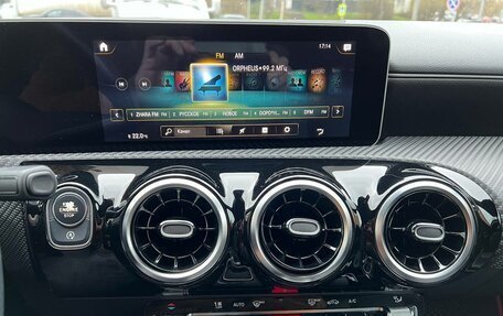 Mercedes-Benz A-Класс, 2018 год, 2 990 000 рублей, 15 фотография