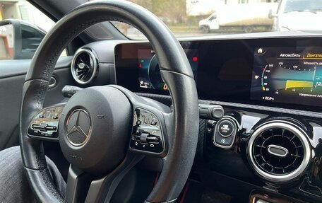 Mercedes-Benz A-Класс, 2018 год, 2 990 000 рублей, 11 фотография