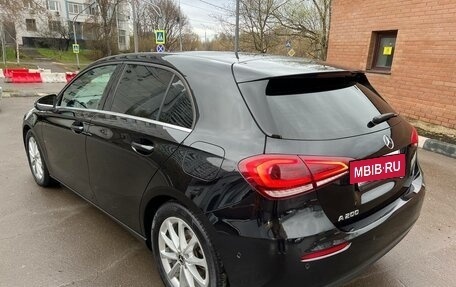 Mercedes-Benz A-Класс, 2018 год, 2 990 000 рублей, 3 фотография