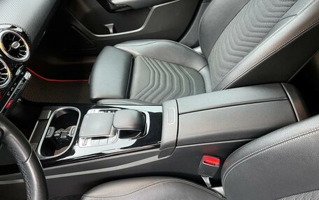 Mercedes-Benz A-Класс, 2018 год, 2 990 000 рублей, 26 фотография