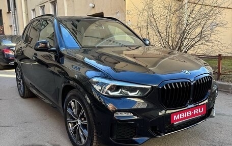 BMW X5, 2020 год, 6 490 000 рублей, 2 фотография